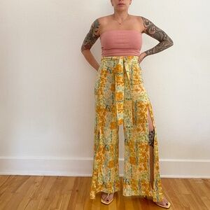 SHORE Bella pants in faded floral